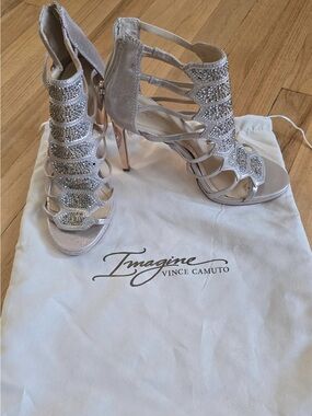 EUC Vince Camuto Gavin Crystal Strappy High-Heel Sandals SZ 7.5 worn once inside